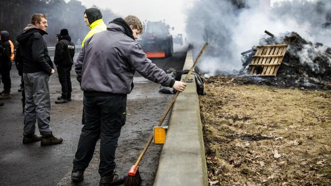 Er waren de voorbije dagen al blokkades op grensovergangen tussen België en Nederland, zoals hier in Arendonk op zaterdag 3 februari.