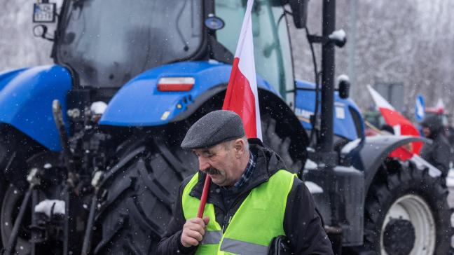 In Oekraïne is verontwaardiging uitgebroken na een nieuw incident aan de grens met Polen, waar boze Poolse landbouwers betogen.