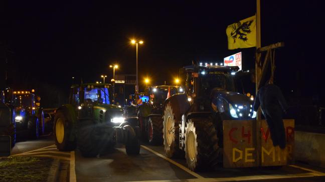 De filterblokkade op de afrit van de A12 bij Stabroek op dinsdag 13 februari.