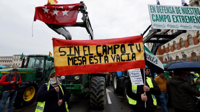 In Spanje houdt het boerenprotest aan, ondanks enkele beloftes van de regering.