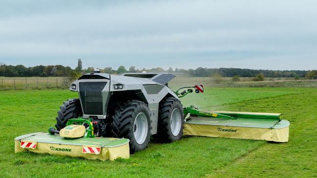 Lemken en Krone hebben hun gezamelijke robot een nieuwe kleur en frontale aanbouwmogelijkheid meegegeven.