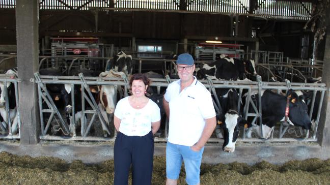 Valérie en Thierry Désilles zijn trotse vertegenwoordigers van de Bretoense landbouw, die de belangrijkste Franse producent is van onder andere melk en pluimvee.