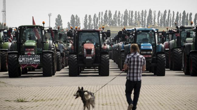 Er lijkt maar geen einde te komen aan de boerenprotesten. De Nederlandse boerenactiegroep Agractie gaat op 16 april in Brussel protesteren tegen het Europese mestbeleid.