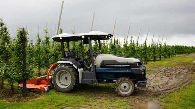 De Monarch MK-V is een zelfrijdende tractor die de komende weken getest zal worden door Colruyt.