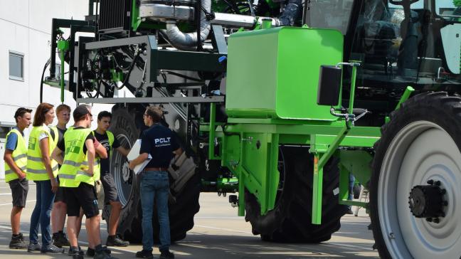 Hydraulische oliën moeten voldoen aan strikte kwaliteitseisen. Bij de PCLT-opleidingen besteden we hier aandacht aan.