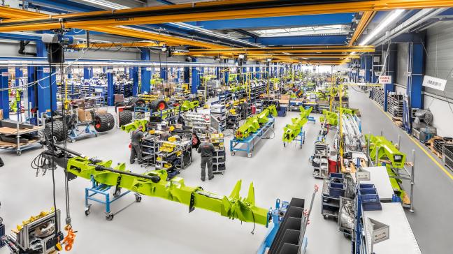 De machines die Claas in Bad Saulgau bouwt, worden steeds groter, dus moest de assemblageruimte ervoor ook ruimer worden.