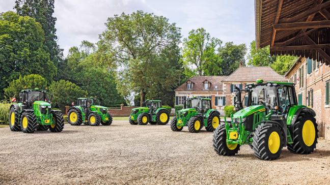De 6M-serie van John Deere kent uitbreiding en  vernieuwing.