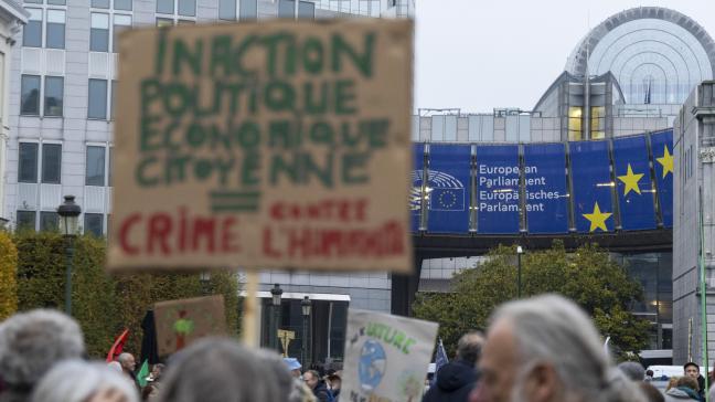 De subsidies die milieu-ngo’s van het LIFE-programma krijgen, maken wetenschappelijk onderbouwde acties en aanbevelingen aan beleidsmakers mogelijk. Het European Environmental Bureau ontkent wel in opdracht van de Europese Commissie gelobbyd te hebben.
