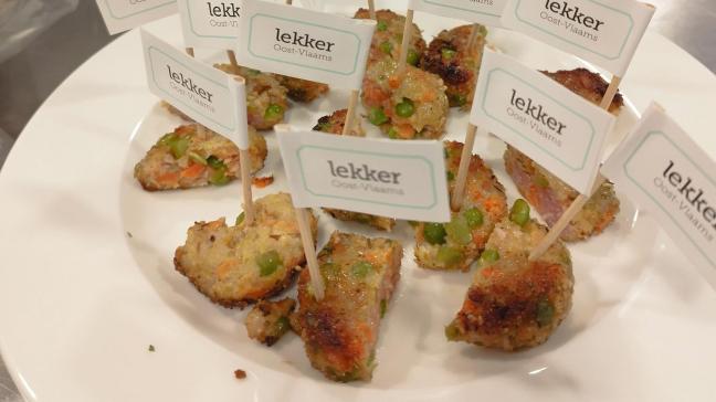 Proevertjes gemaakt van de ‘duoburger’ van de Zwalmbeekhoeve.