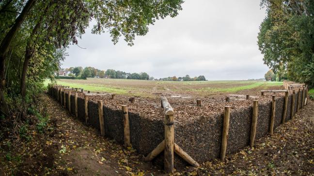 In het kader van wateroverlast en erosie zijn bepaalde investeringen mogelijk om de effecten te mitigeren, zoals het gebruik van de drempelmachines en houthaksel- en wilgendammen.