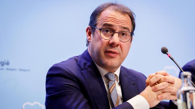 We zijn goed op weg om het statuut IBR-vrij te verkrijgen, en we zullen er alles aan doen om de veehouders in deze laatste rechte lijn te begeleiden , geeft minister Clarinval aan.