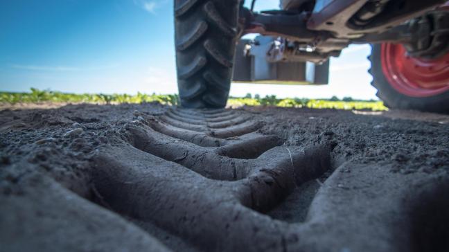 Het Landschapspark Vlaamse Ardennen koopt een machine voor niet-kerende grondbewerking die zal worden gedeeld tussen landbouwers.