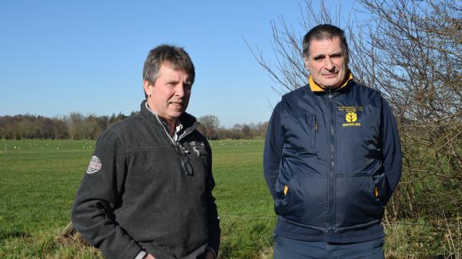 Johan Spits (links) en Leo Beyens gaven ons duiding over de situatie in het Turnhouts Vennengebied.