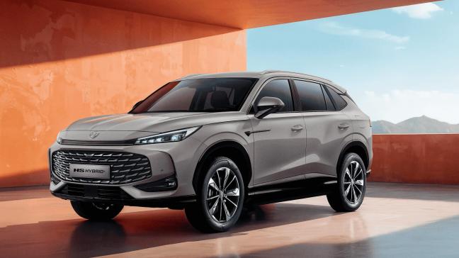 De MG HS Hybrid+  heeft een moderne,  ingetogen stijl.