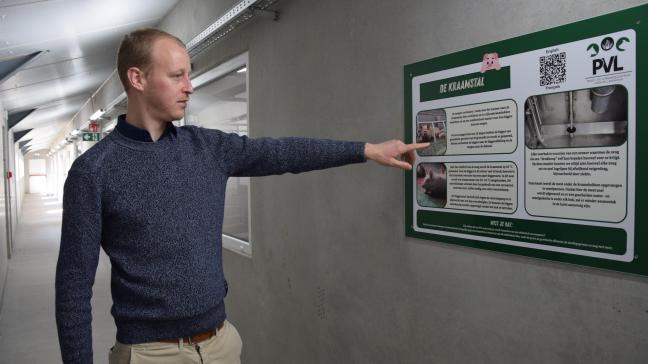 In de zeugenstal werd een ruime bezoekersgang gemaakt. ‘Via infopanelen geven we bezoekers korte duiding per afdeling’, vertelt Sander Palmans.