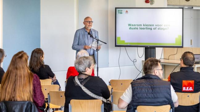 Gedeputeerde Luk Lemmens onderstreept het belang en goede resultaten van de samenwerkingen en het leerlingenpaspoort.