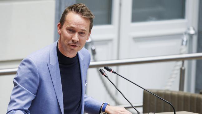 Jo Brouns heeft uitgehaald naar politici die zich hebben bezondigd aan bangmakerij rond de triazolen in het West-Vlaamse drinkwater.
