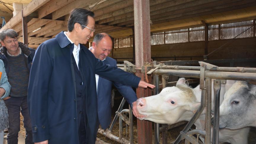 De kennismaking tussen Chinees minister van Landbouw Han Changfu en het Witblauw is alvast goed verlopen.