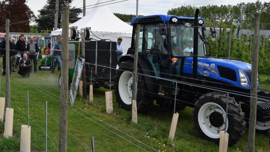 De Werktuigendagen voor de fruitteelt toonden volop de nieuwste  technieken met een bijzondere aandacht voor de gewasbescherming  en alternatieve onkruidbeheersing.