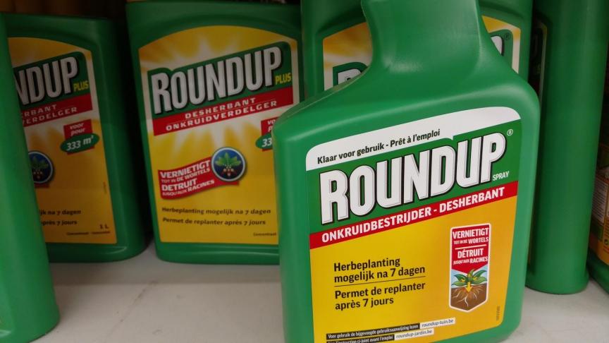 Bayer blijft erbij dat glyfosaat, het hoofdbestanddeel van Roundup, veilig is.