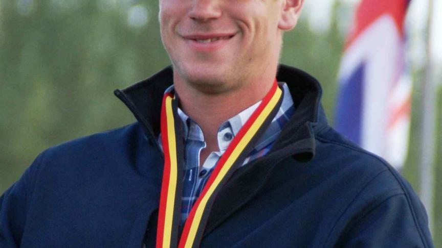 Edouard Simonet, Belgisch kampioen 4-span paard.