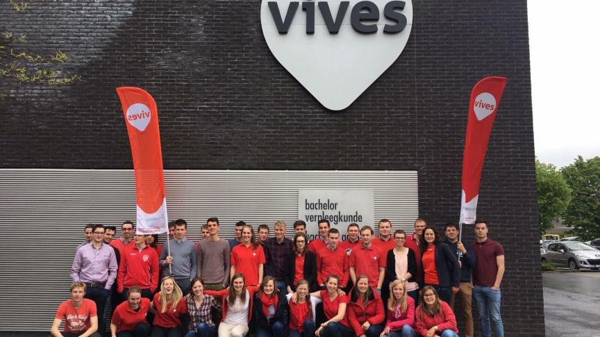 “De laatstejaars-studenten  bachelor agro en biotechnologie afstudeerrichting Landbouw en Agro-industrie van VIVES Campus Roeselare  vertrekken  binnenkort op studiereis naar Canada !