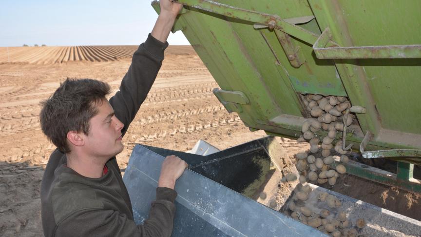 Volgens Oxfam verdienen boeren te weinig.