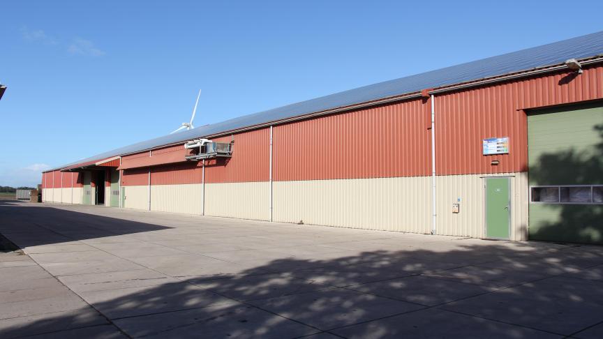 Om zo veel mogelijk energieneutraal te kunnen zijn heeft Van Andel 1400 zonnepanelen op het dak liggen.