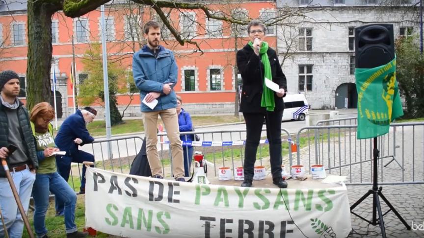 De Waalse boeren protesteerden voor beleid dat boeren beschermt tegen grondaankopen door industriëlen.