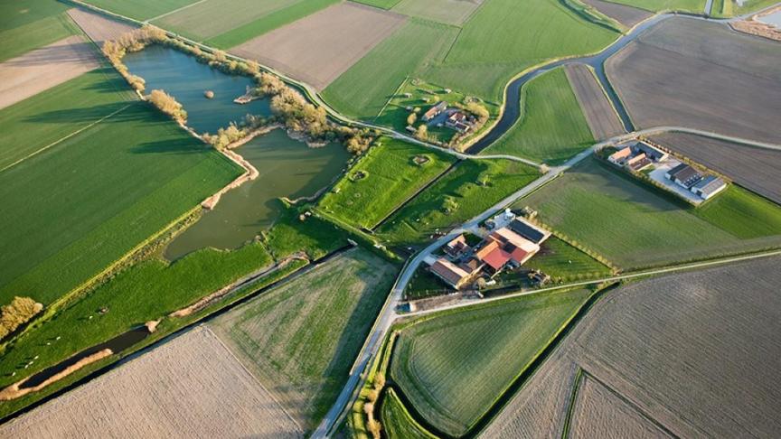 Landbouwers met bedrijfszetel in het projectgebied van het landinrichtingsproject Zwinpolders of als gebruiker van meer dan 2 ha gronden in het projectgebied kunnen een subsidie ontvangen.