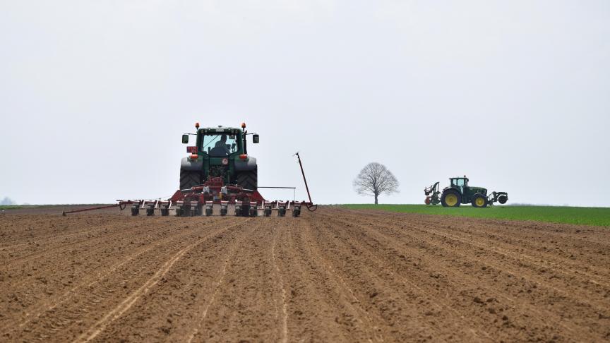 De biodiversiteit in landbouwgebieden daalde wel.