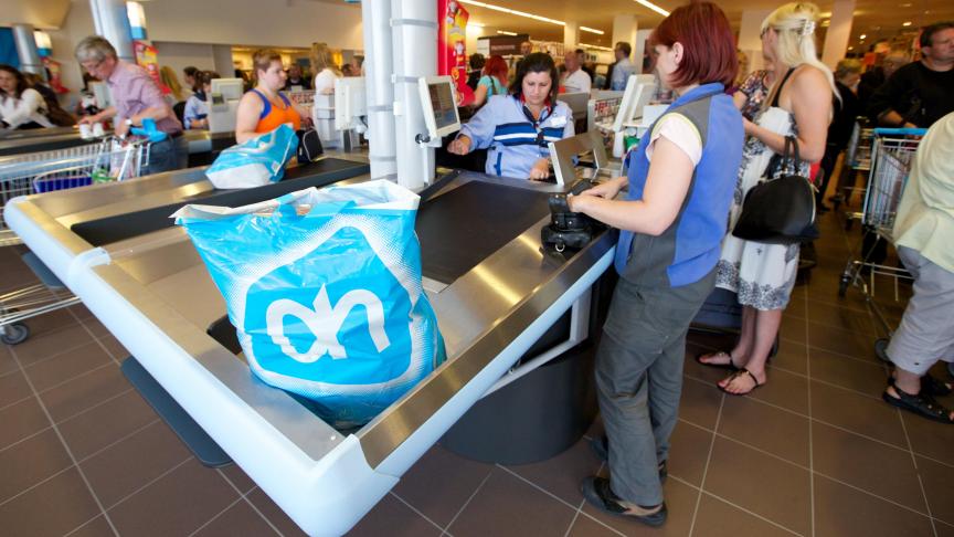 Van een prijzenoorlog wil de manager niet spreken. Wij zijn gekend om onze gekke promoties, die zijn deel van onze identiteit en komen niet als een reactie op anderen. Die acties zijn bovendien bonussen bovenop de al erg lage prijzen die we elke dag hanteren.