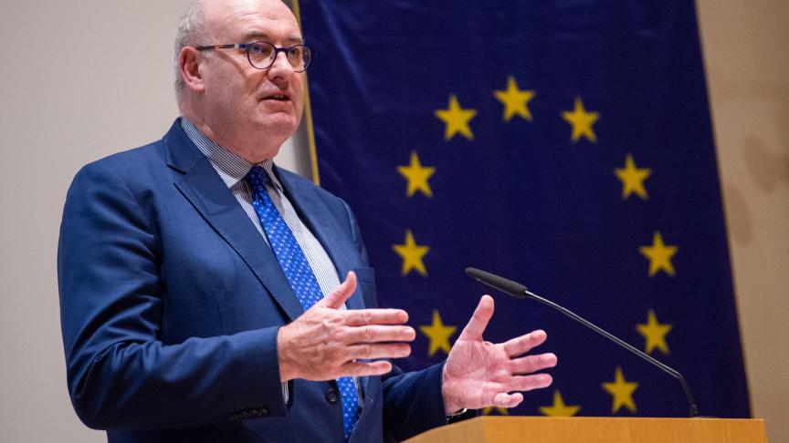 Eurocommissaris Phil Hogan zal in de VS onderhandelen over een hele serie handelsconflicten.