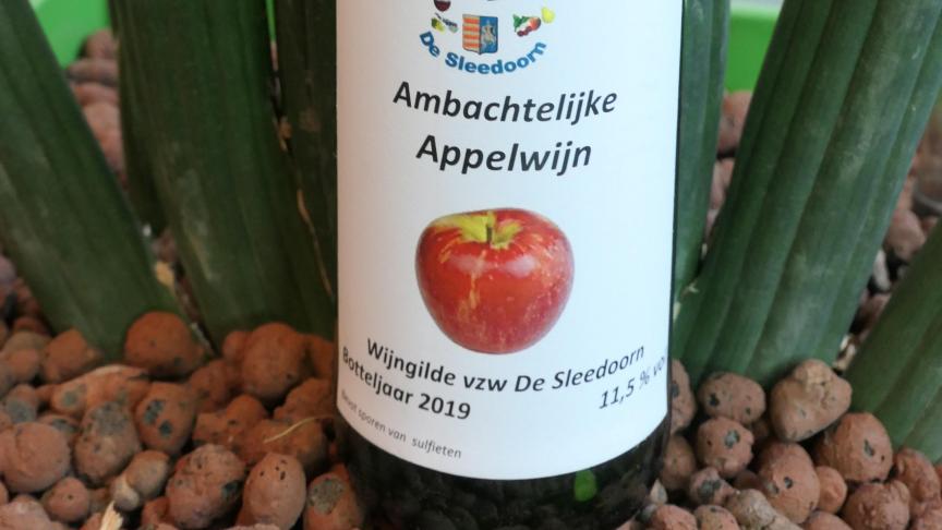Limburgse appelwijn van de Wijngilde vzw De Sleedoorn uit Genk is een van de zes nieuwe streekproducten.