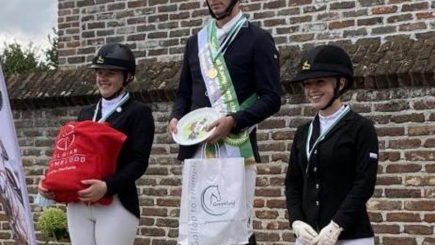 Het podium bij de zesjarigen met winnaar Stijn Rombouts in het midden.