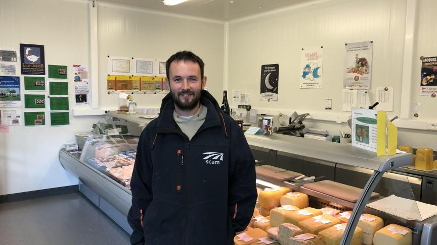Bruno Massart toont zijn winkel voor korteketenverkoop.