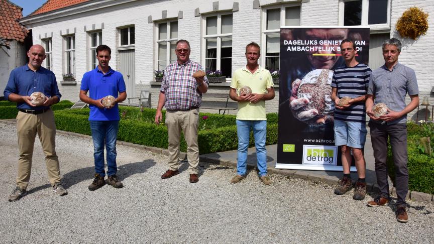 Het nieuwe Belgisch Korenbrood is een initiatief van Bio Bakkerij De Trog, graanboeren van BioGrano, Molens Nova, Bio-Planet en Inagro.