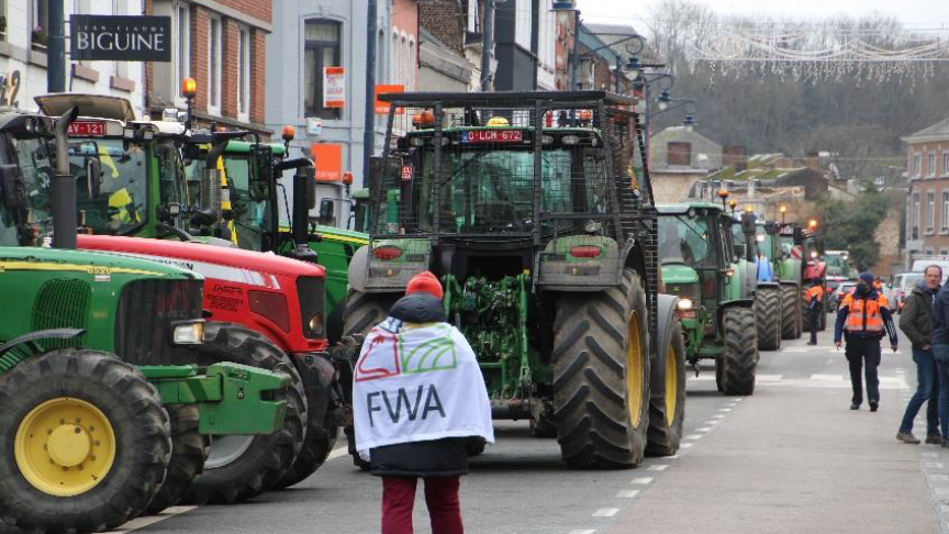 De manifestatie werd georganiseerd door de Waalse landbouwfederatie (FWA), samen met de federatie van jonge landbouwers (FJA) en Fugea.