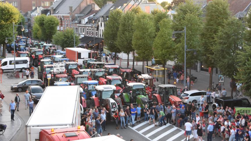 Het protest van de agrovoedingssector tijdens de Hoogstraatse gemeenteraad van 29 augustus blijkt effect te hebben. De stad zou het positieve PAS-advies terugtrekken.