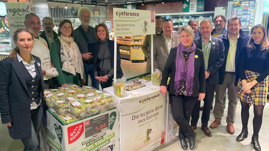 Bezoek van de commissie Landbouw van het Vlaams parlement aan Fruit Logistica.