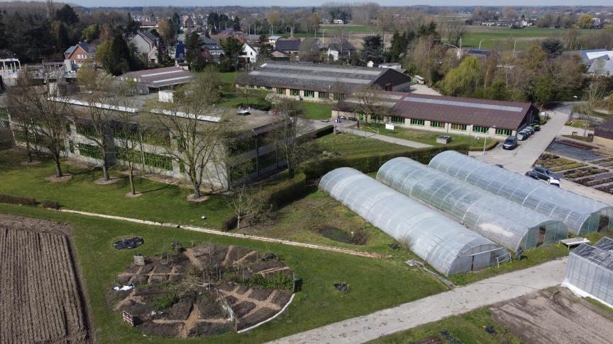 De Broederschool Biotechnische & Sport is gelegen aan de rand van Sint-Niklaas en legt zich onder andere toe op het studiedomein van land- en tuinbouw.