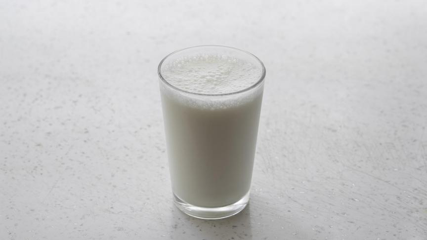 “In een gezond en gevarieerd dieet is melk geen dikmaker”, aldus Inge Coene,  voedingsdeskundige bij NICE.