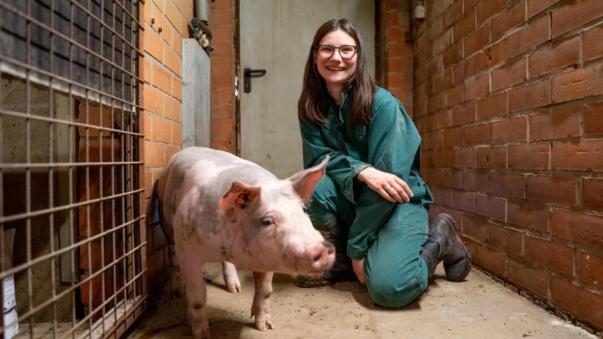 Toen Kaat een varkensbedrijf overnam, trok haar familie grote ogen, want ze had nog geen eerdere ervaring in de landbouw.