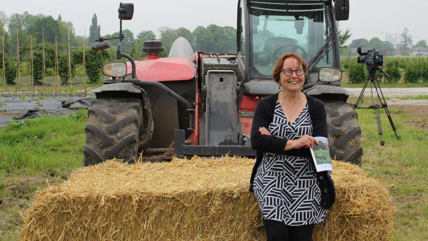 “Actieve landbouwers steunen we in het omvormen van hun bedrijfsvoering naar duurzame en stadsgerichte landbouw. Tegelijk willen we starters kansen bieden om te experimenteren met innovatieve landbouwmodellen”, zegt schepen Tine Heyse bij de voorstelling van de Gentse landbouwvisie.