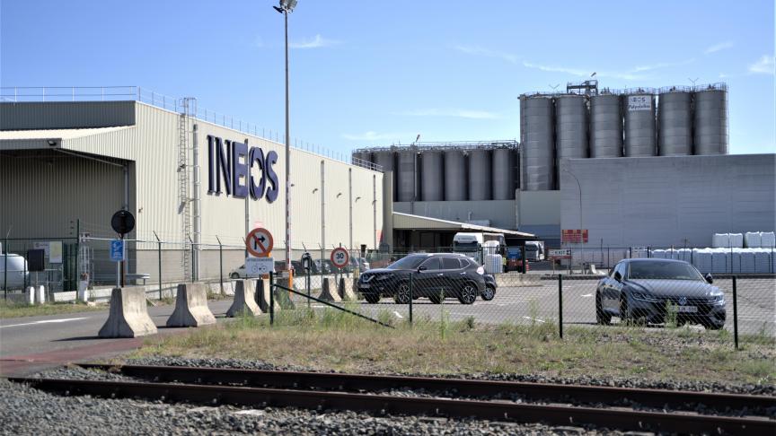 De Raad voor Vergunningsbetwistingen heeft eind vorige maand de omgevingsvergunning voor de ethaankraker van Ineos in de Antwerpse haven vernietigd.