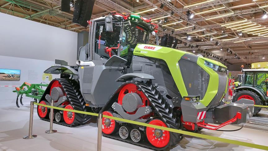 Deze  impressionante Claas Xerion 12.650 TerraTrac is de ‘Tractor of the year 2024’.