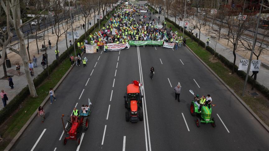 Boeren protesteerden zondag 17 maart opnieuw in de straten van Madrid, de hoofdstad van Spanje.