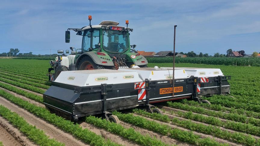 Loonwerken Johan Gesquière met de ARA Ecorobotix aangekocht door Ingro.