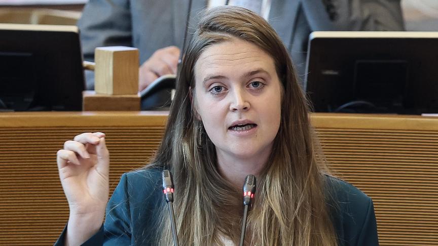 Waalse minister van Landbouw Anne-Catherine Dalcq belooft steun aan veehouders getroffen door blauwtong.
