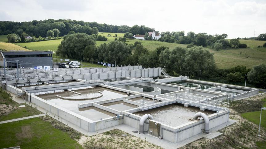 De Waalse regering neemt maatregelen om de hoeveelheid slib uit waterzuiveringsstations dat gebruikt wordt als meststof in de landbouw, te beperken.